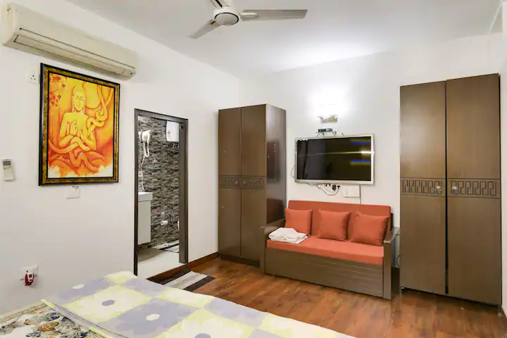 Moydom Private 1 BHK Apartment South Delhi"