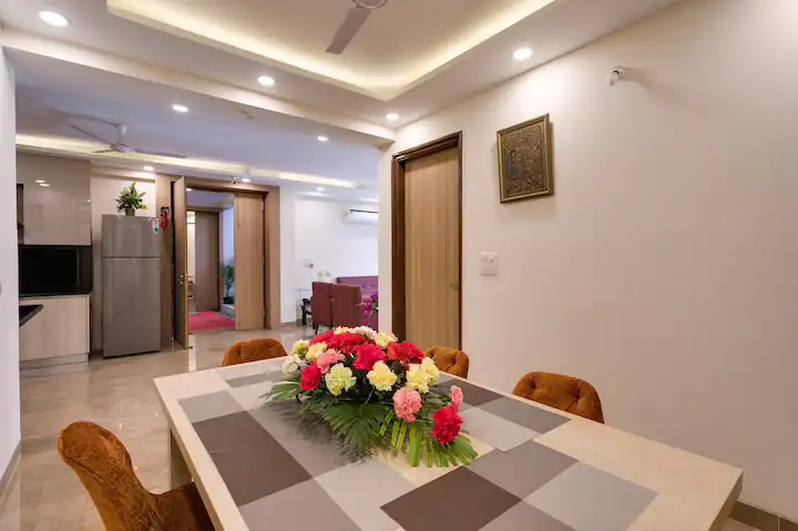 Home Stay Near South Delhi - Discover MoyDom Comfort