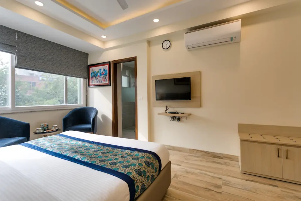 NFC Apartment South Delhi: Explore Comfort at Moydom"